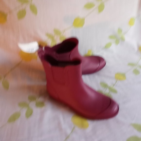 Cat & Jack Rain Boots/ Snow Boots Sizes: 2,  Burgundy  NWOB - Picture 11 of 13